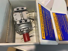 HELLA 8FK351108511 - COMPRESOR 12V AUDI 100 DENSO 10P17C *(SOLO CUERPO)